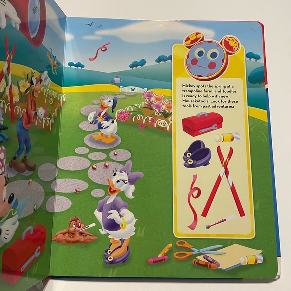 Mickey Mouse Clubhouse - First Look and Find Hardcover - Picture 3 of 5